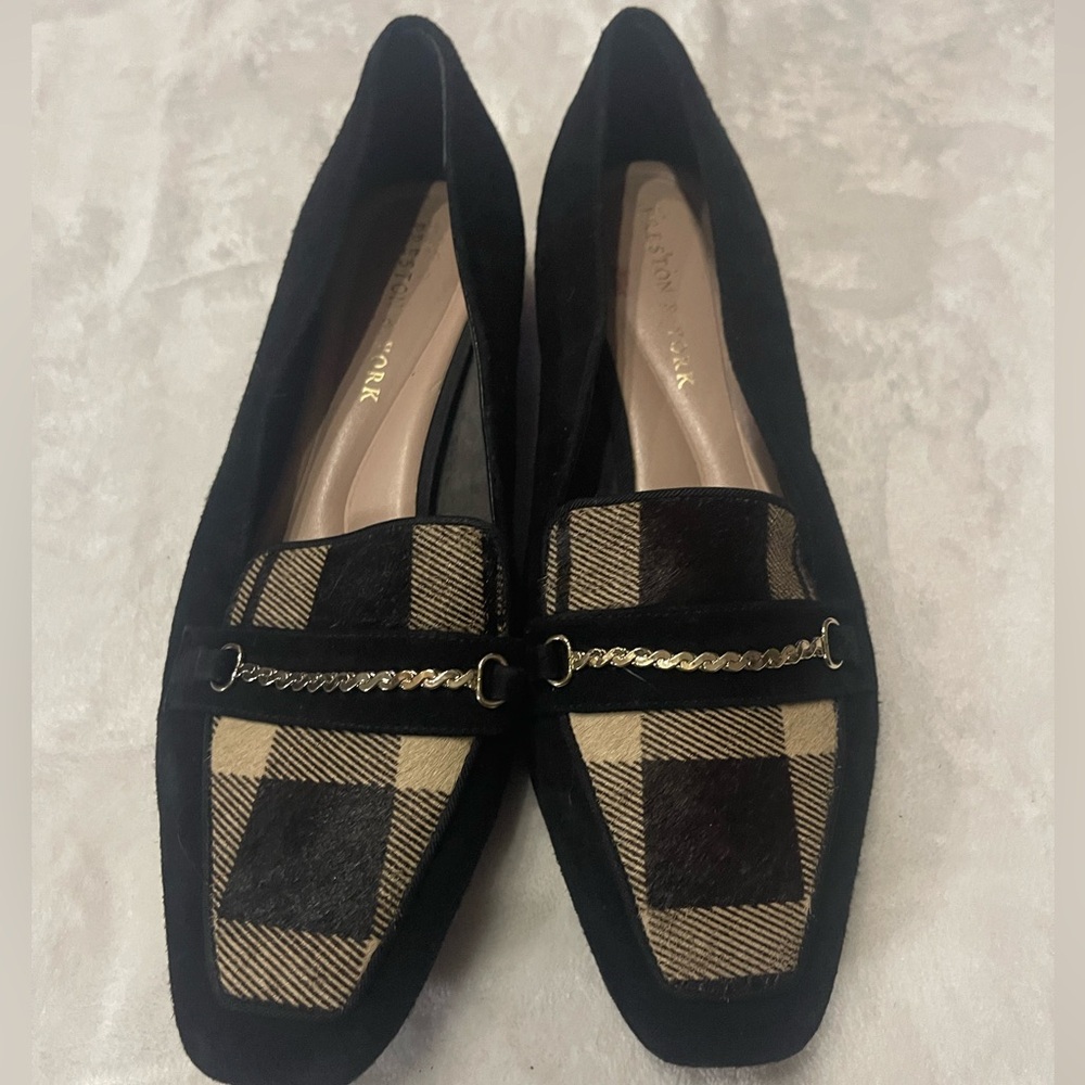 Preston & York black tan suede loafers gold heel size 6 NWOT